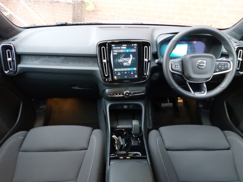 Used Volvo XC40 2022 for sale - 77114951: Photo 2