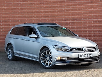 Used Volkswagen Passat 2017 for sale - 77964322: Photo