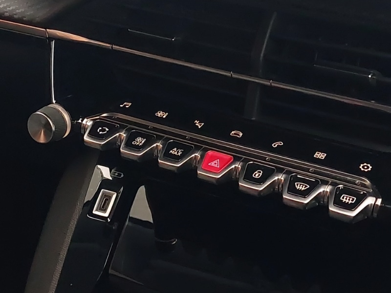 Used Peugeot 208 2020 for sale - 78126391: Photo 14