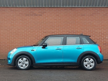 Used MINI Hatch 2018 for sale - 76897708: Photo