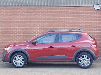 Used Dacia Sandero Stepway 2022 for sale - 77194135: Photo