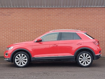 Used Volkswagen T-Roc 2021 for sale - 78312647: Photo