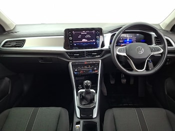 Used Volkswagen T-Roc 2023 for sale - 79534655: Photo