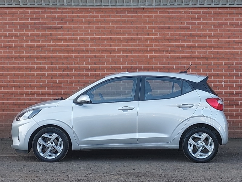 Used Hyundai i10 2022 for sale - 77992639: Photo 4