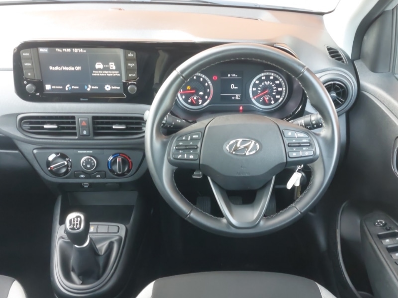 Used Hyundai i10 2022 for sale - 77992639: Photo 7