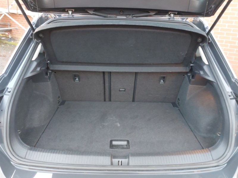 Used Volkswagen T-Roc 2019 for sale - 77273142: Photo 8