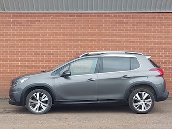 Used Peugeot 2008 2019 for sale - 79343338: Photo