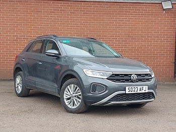 Used Volkswagen T-Roc 2023 for sale - 78460556: Photo