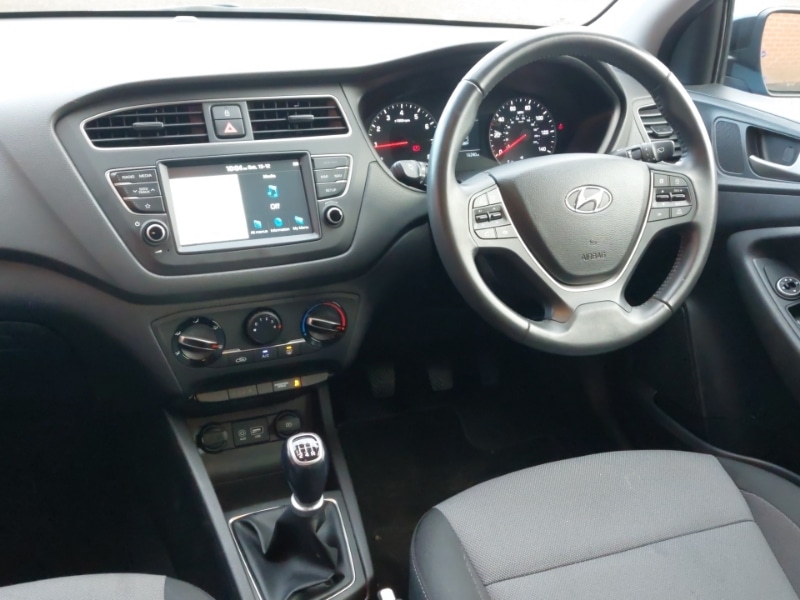 Used Hyundai i20 2020 for sale - 76964171: Photo 14