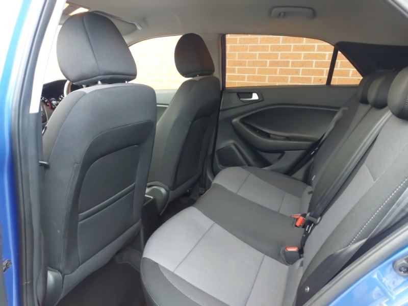 Used Hyundai i20 2020 for sale - 76964171: Photo 6