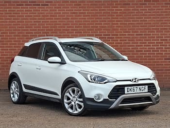 Used Hyundai i20 2017 for sale - 79635960: Photo