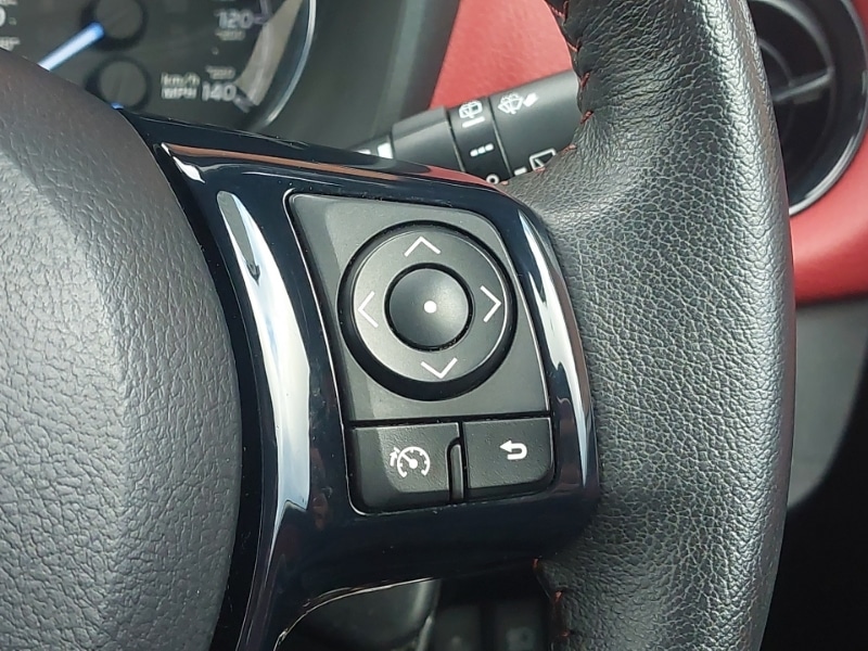 Used Toyota Yaris 2017 for sale - 77114935: Photo 10