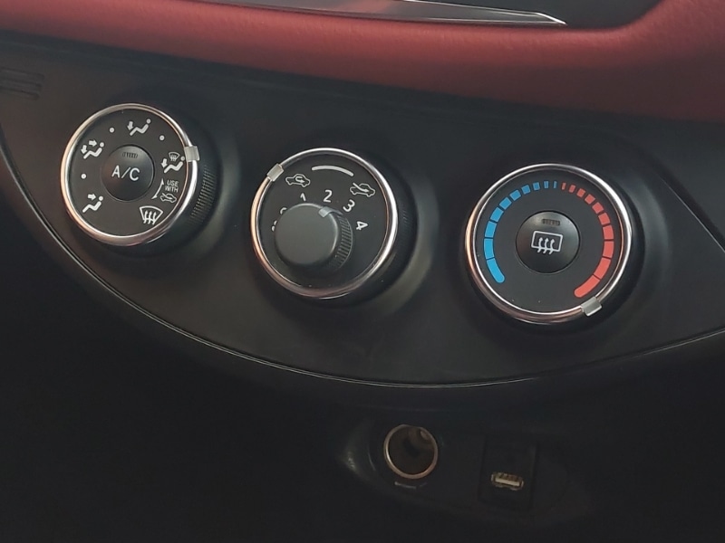 Used Toyota Yaris 2017 for sale - 77114935: Photo 15