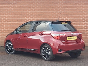 Used Toyota Yaris 2017 for sale - 77114935: Photo