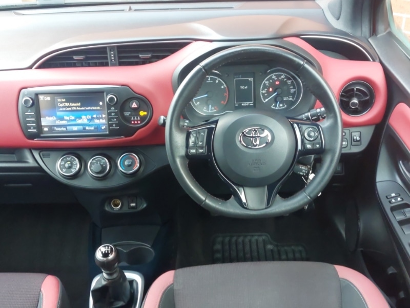 Used Toyota Yaris 2017 for sale - 77114935: Photo 7