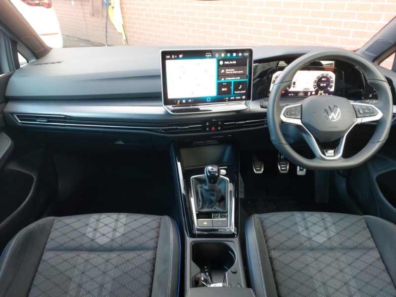 Used Volkswagen Golf 2024 for sale - 76403695: Photo 2