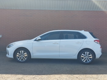Used Hyundai i30 2017 for sale - 78977049: Photo