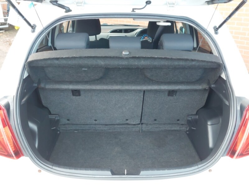 Used Toyota Yaris 2017 for sale - 77816444: Photo 8