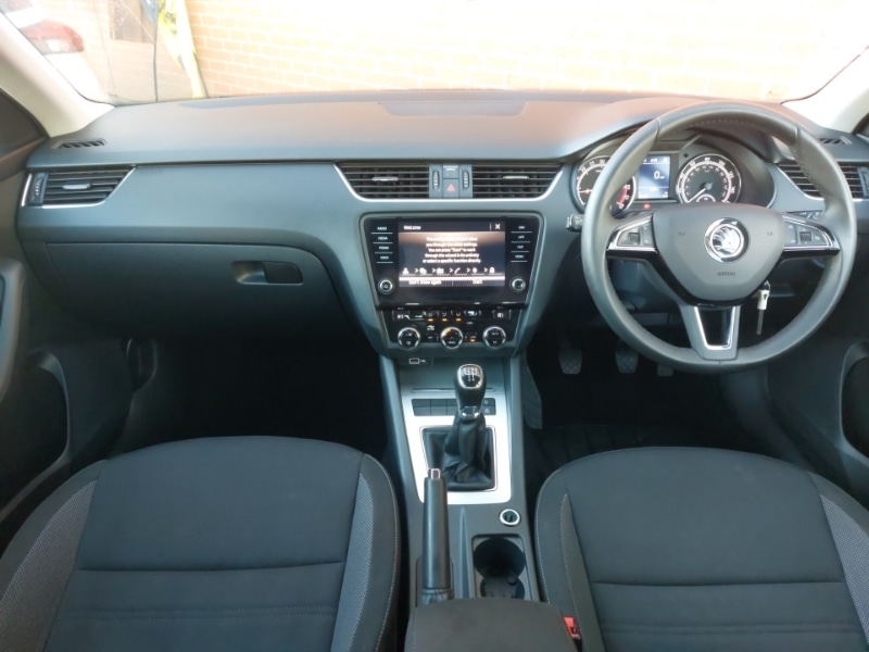 Used Skoda Octavia 2019 for sale - 76397547: Photo 2