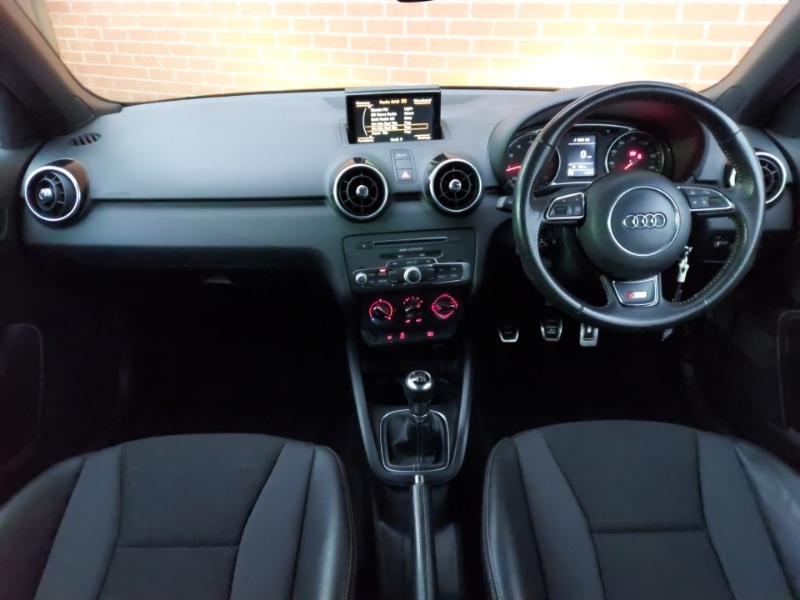 Used Audi A1 2017 for sale - 77343311: Photo 2