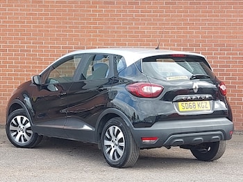 Used Renault Captur 2018 for sale - 75491550: Photo