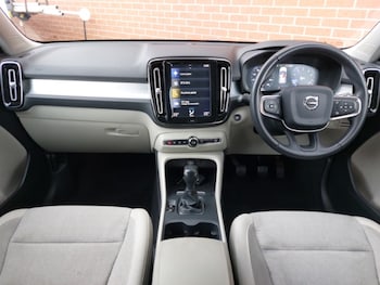 Used Volvo XC40 2018 for sale - 78617447: Photo