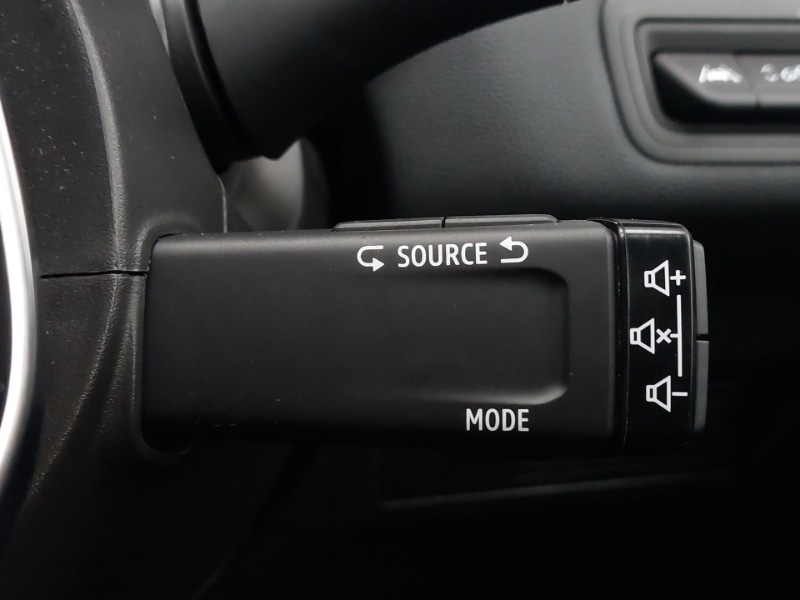 Used Renault Captur 2023 for sale - 77086952: Photo 17