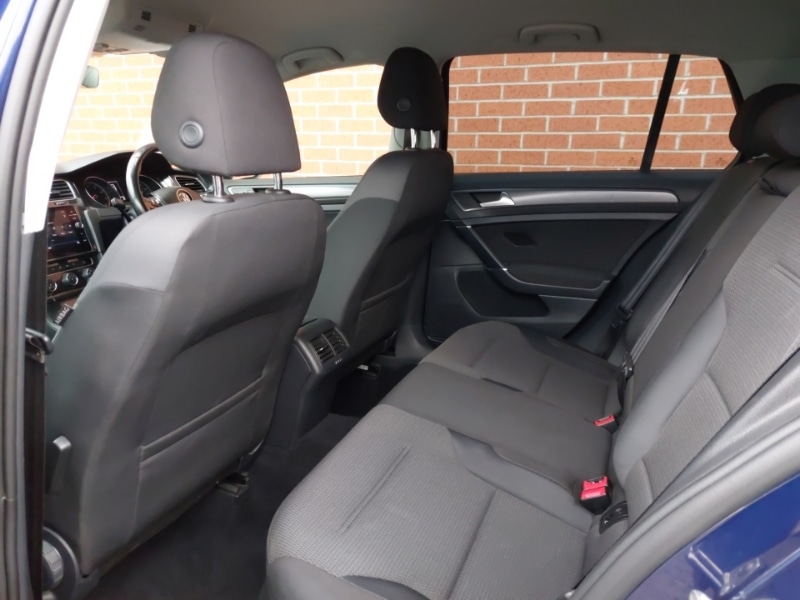 Used Volkswagen Golf 2018 for sale - 77644587: Photo 6