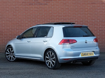 Used Volkswagen Golf 2014 for sale - 77922643: Photo