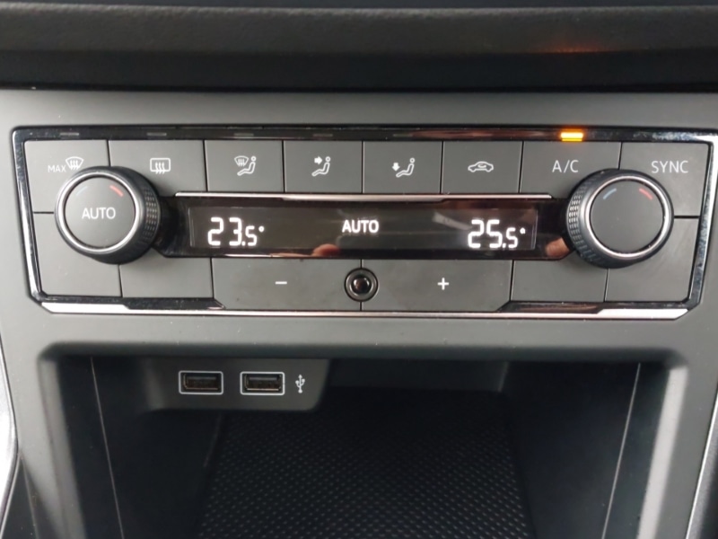 Used Volkswagen Polo 2018 for sale - 77194128: Photo 10