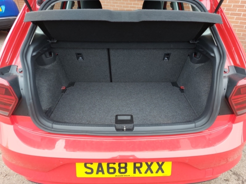 Used Volkswagen Polo 2018 for sale - 77194128: Photo 8