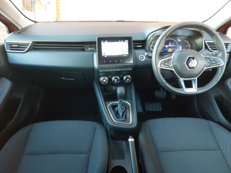 Used Renault Clio 2022 for sale - 76621714: Photo 2