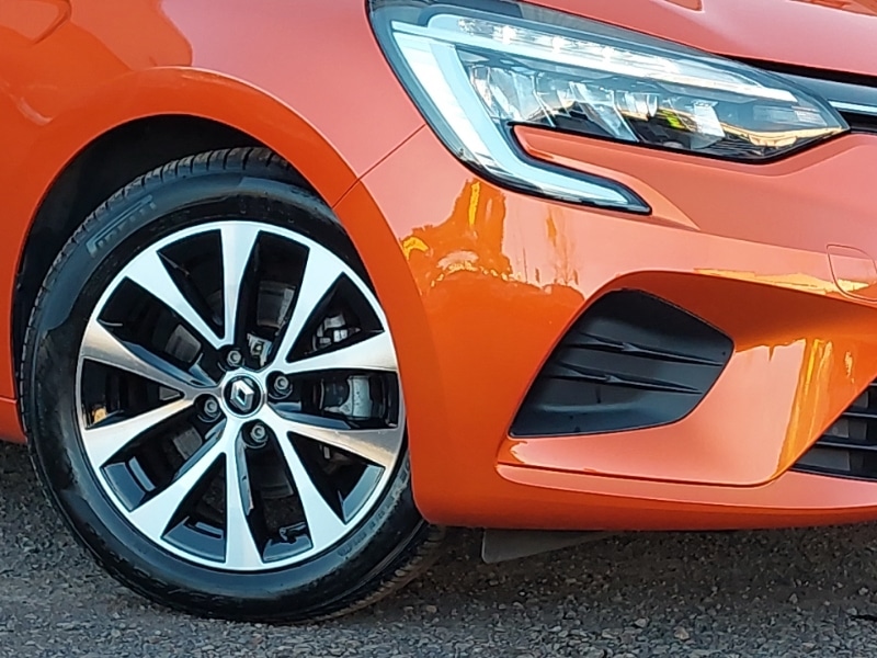 Used Renault Clio 2022 for sale - 76621714: Photo 9