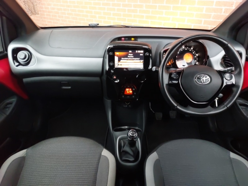 Used Toyota AYGO 2021 for sale - 77347672: Photo 2