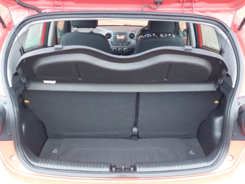 Used Hyundai i10 2019 for sale - 77767448: Photo 8