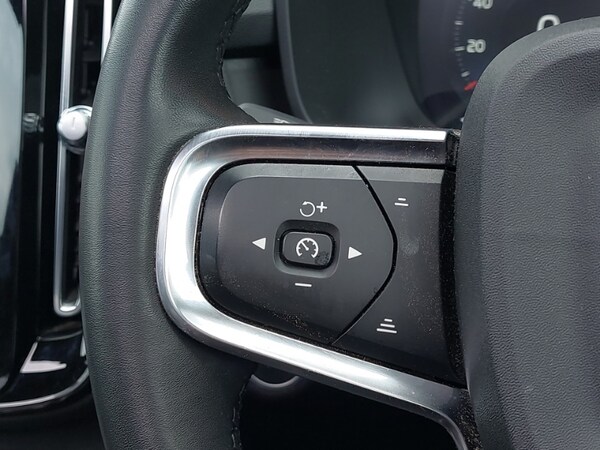 Used Volvo XC40 2022 for sale - 75669057: Photo 11