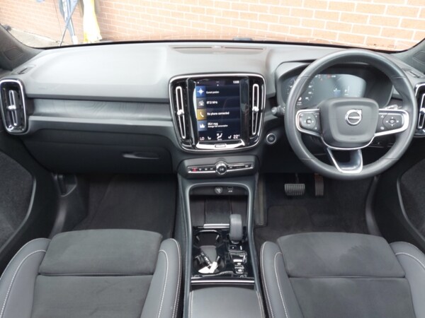 Used Volvo XC40 2022 for sale - 75669057: Photo 2