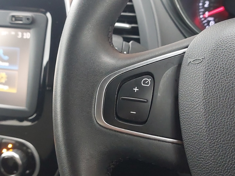 Used Renault Captur 2018 for sale - 76484108: Photo 11