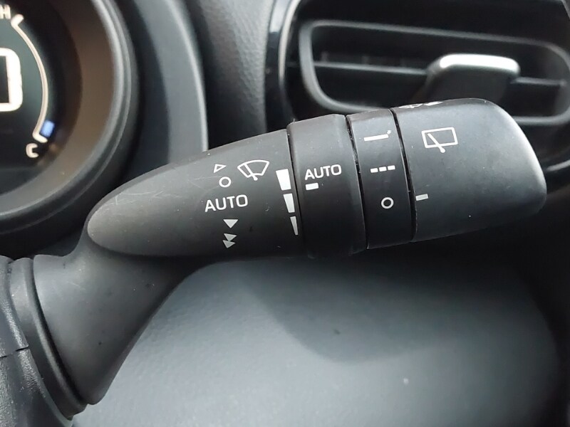 Used Toyota Yaris 2022 for sale - 77058793: Photo 17