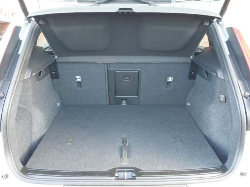 Used Volvo XC40 2024 for sale - 76408185: Photo 8