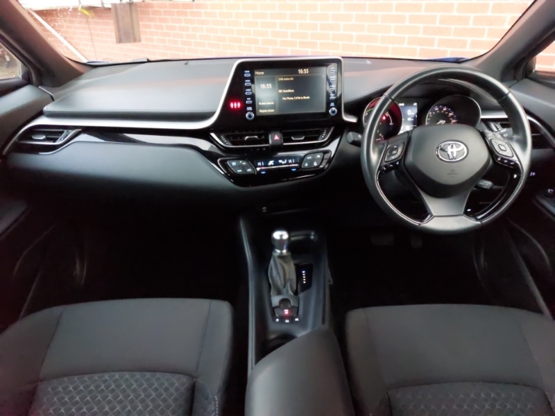 Used Toyota C-HR 2023 for sale - 77448807: Photo 2