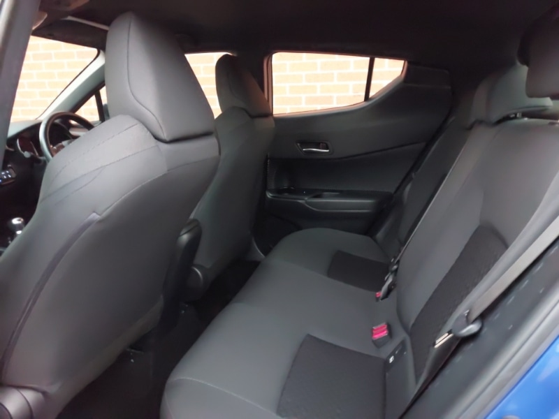 Used Toyota C-HR 2023 for sale - 77448807: Photo 6