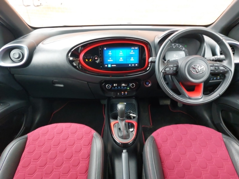Used Toyota Aygo X 2023 for sale - 77823063: Photo 2