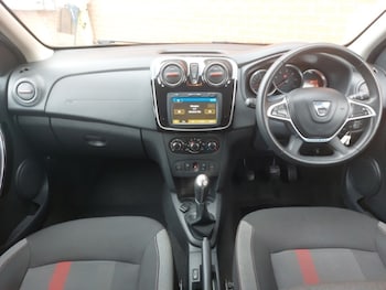 Used Dacia Sandero Stepway 2020 for sale - 76465269: Photo