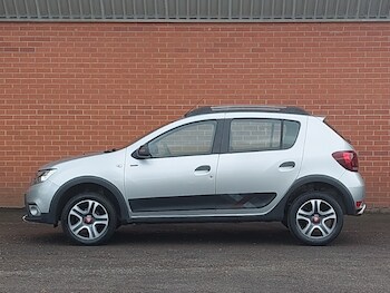 Used Dacia Sandero Stepway 2020 for sale - 76465269: Photo