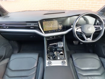 Used Volkswagen Touareg 2021 for sale - 77922611: Photo