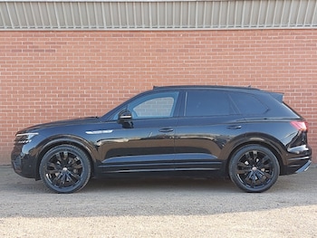 Used Volkswagen Touareg 2021 for sale - 77922611: Photo