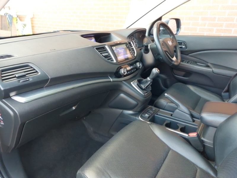 Used Honda CR-V 2017 for sale - 76687648: Photo 5