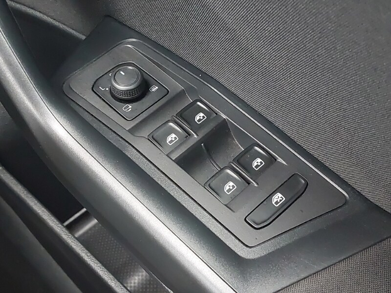 Used Volkswagen T-Roc 2022 for sale - 77605906: Photo 16