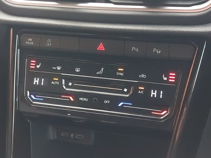 Used Volkswagen T-Roc 2022 for sale - 77585202: Photo 14